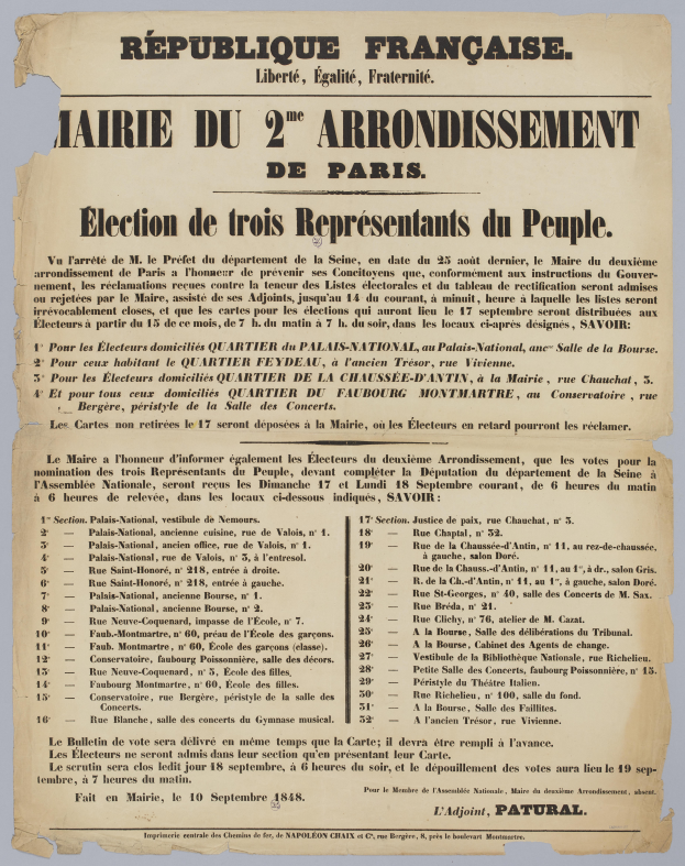 Eine schwarz-weiße Zeitung mit einem Männergesicht und einer Wahlurne.