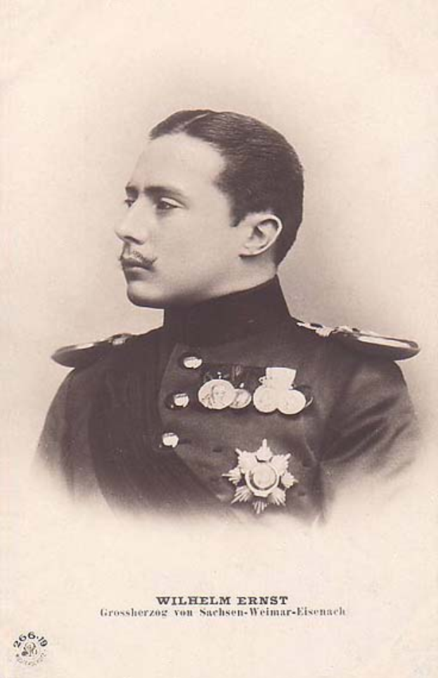 Altes Schwarz-Weiß-Foto von Wilhelm Ernst, einem deutschen General, in Militäruniform mit Text unten.
