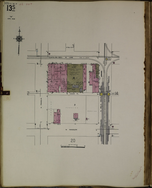 Offenes Buch mit detaillierter Stadtkarte-Illustration und umgeben von architektonischen Plänen und Text.