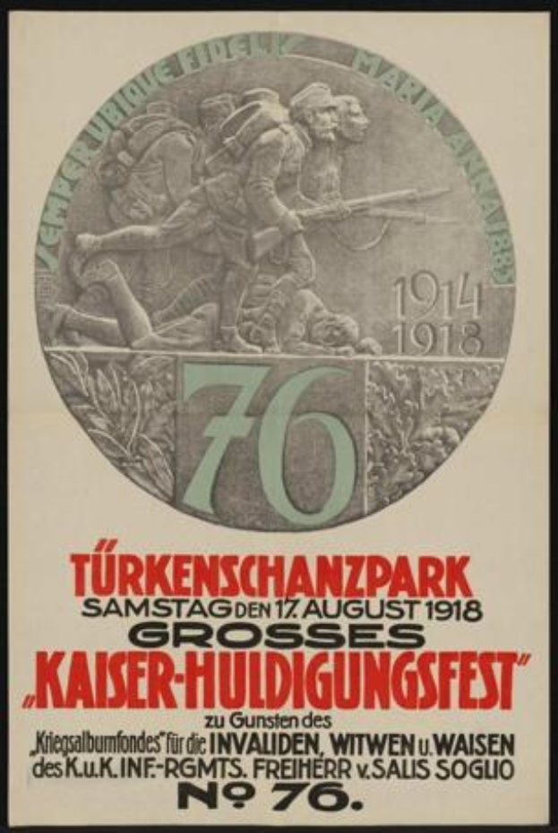 Plakat zum 70-jährigen Jubiläum des Kaiser-Huldigungsfestes in Berlin, Deutschland, mit einer Gruppe von Menschen in der Mitte und Text und Zahlen in einem klassischen Foto-Rahmen.